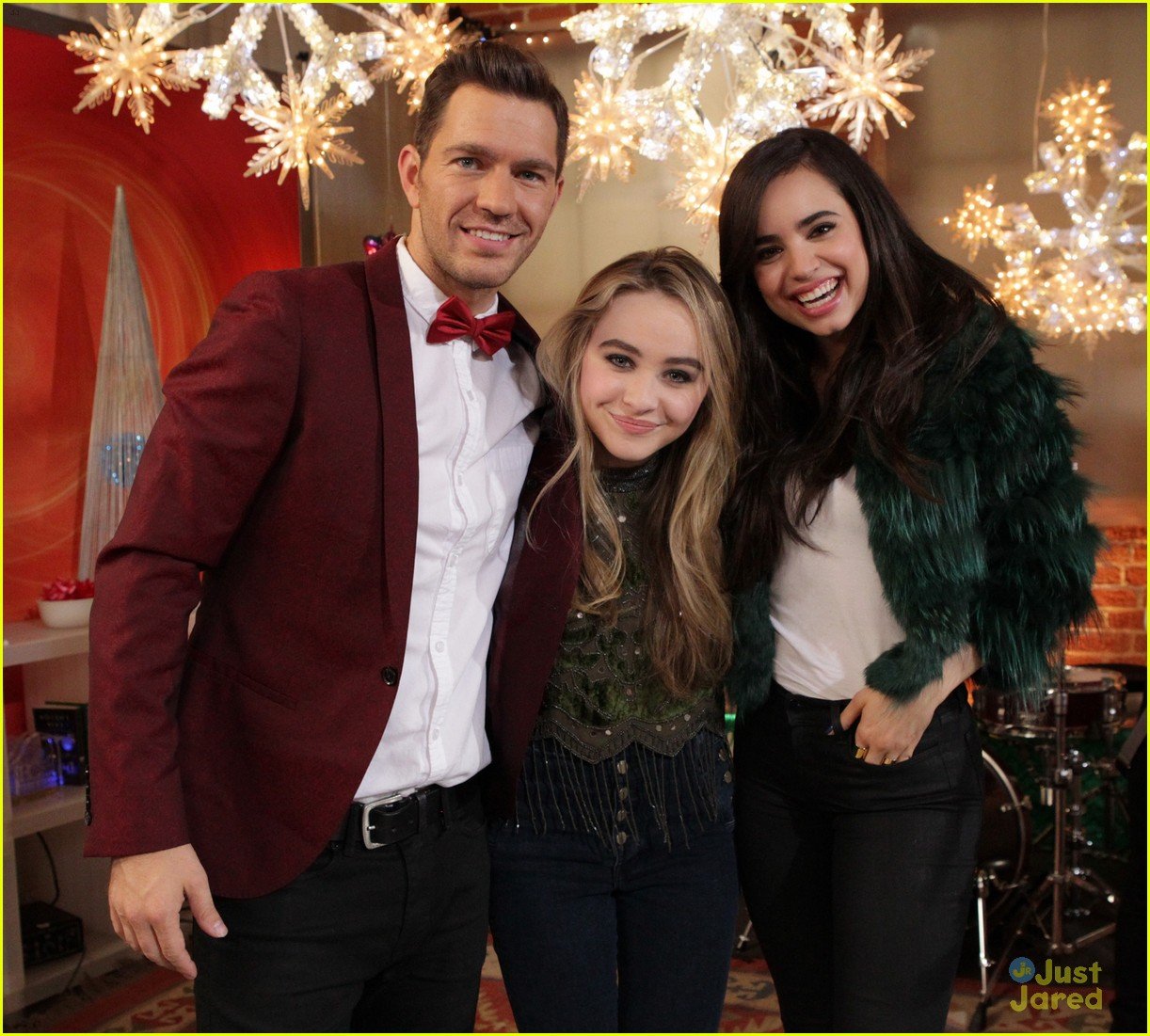 Full Sized Photo of radio disney christmas special exclusive photos 02