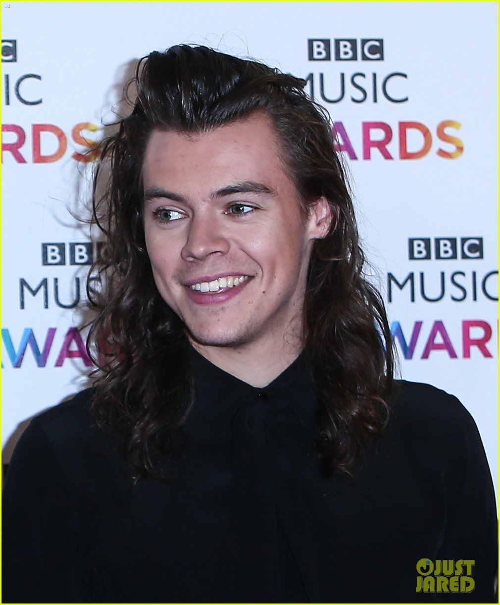 One Direction Attends Bbc Music Awards 2016 Photo 904105 Photo Gallery Just Jared Jr