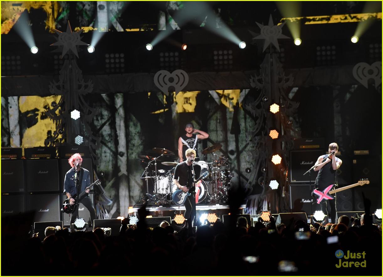 One Direction & 5 Seconds of Summer Get The Party Started At Jingle