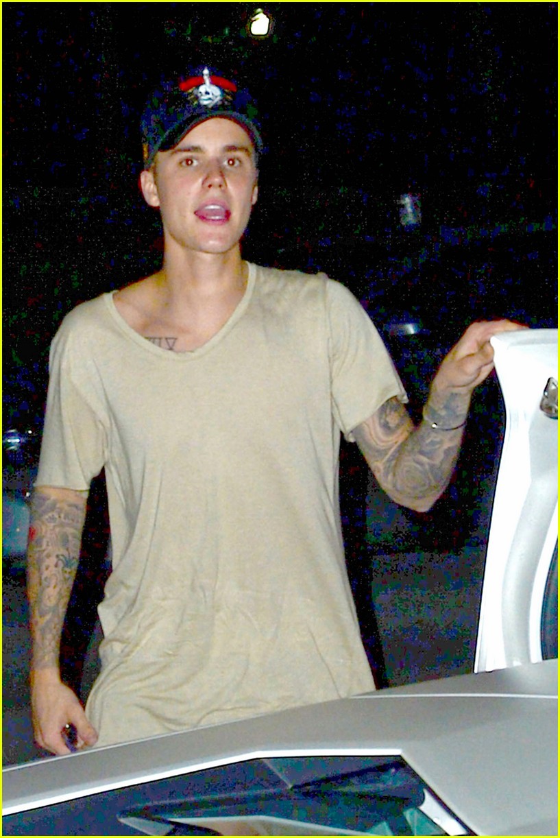 Full Sized Photo of justin bieber holiday shopping corey gamble ferrari ...