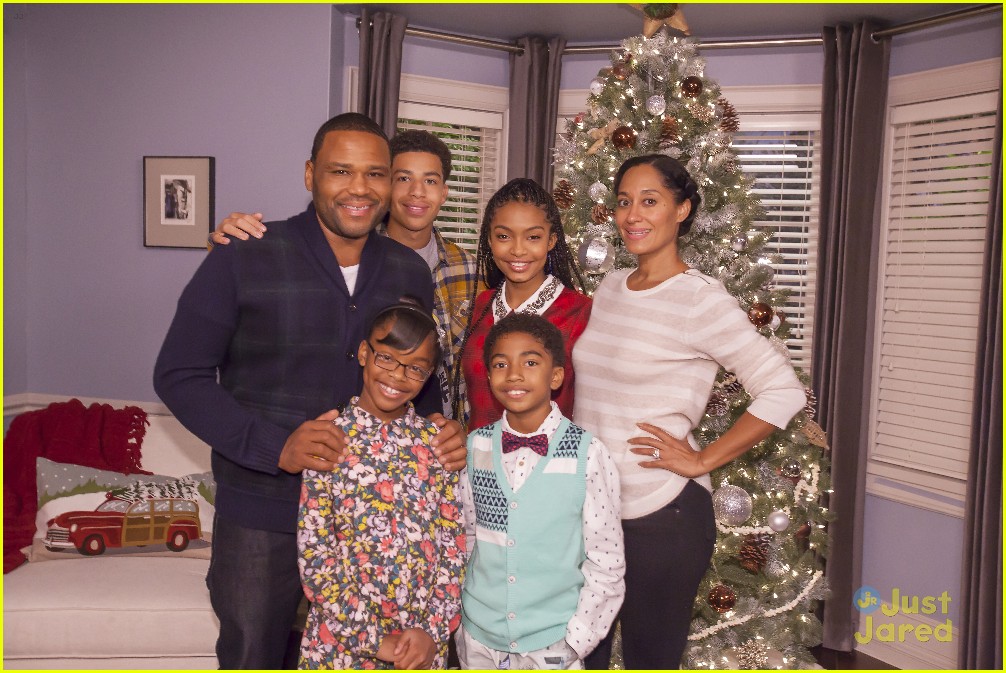 Full Sized Photo of blackish kids meaning christmas stuff stills 02 ...