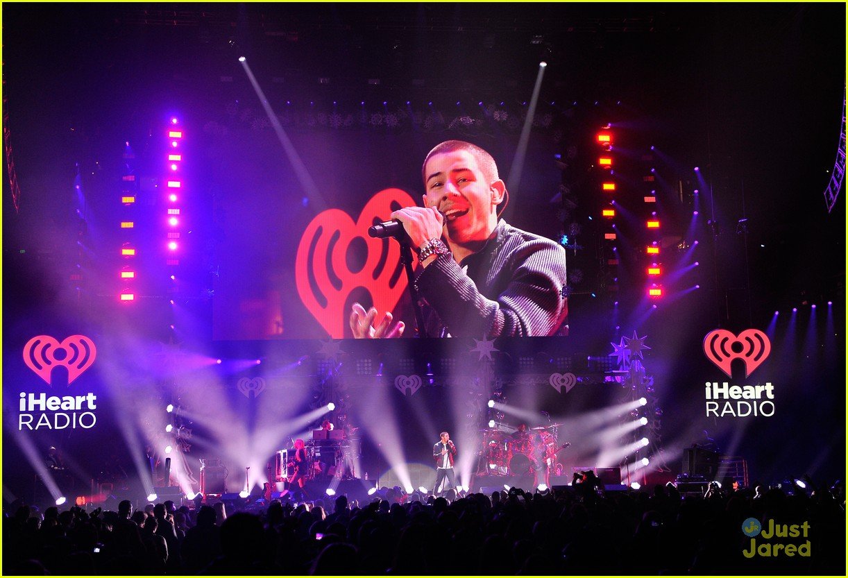 Full Sized Photo of demi lovato nick jonas dnce jingle ball oakland 58