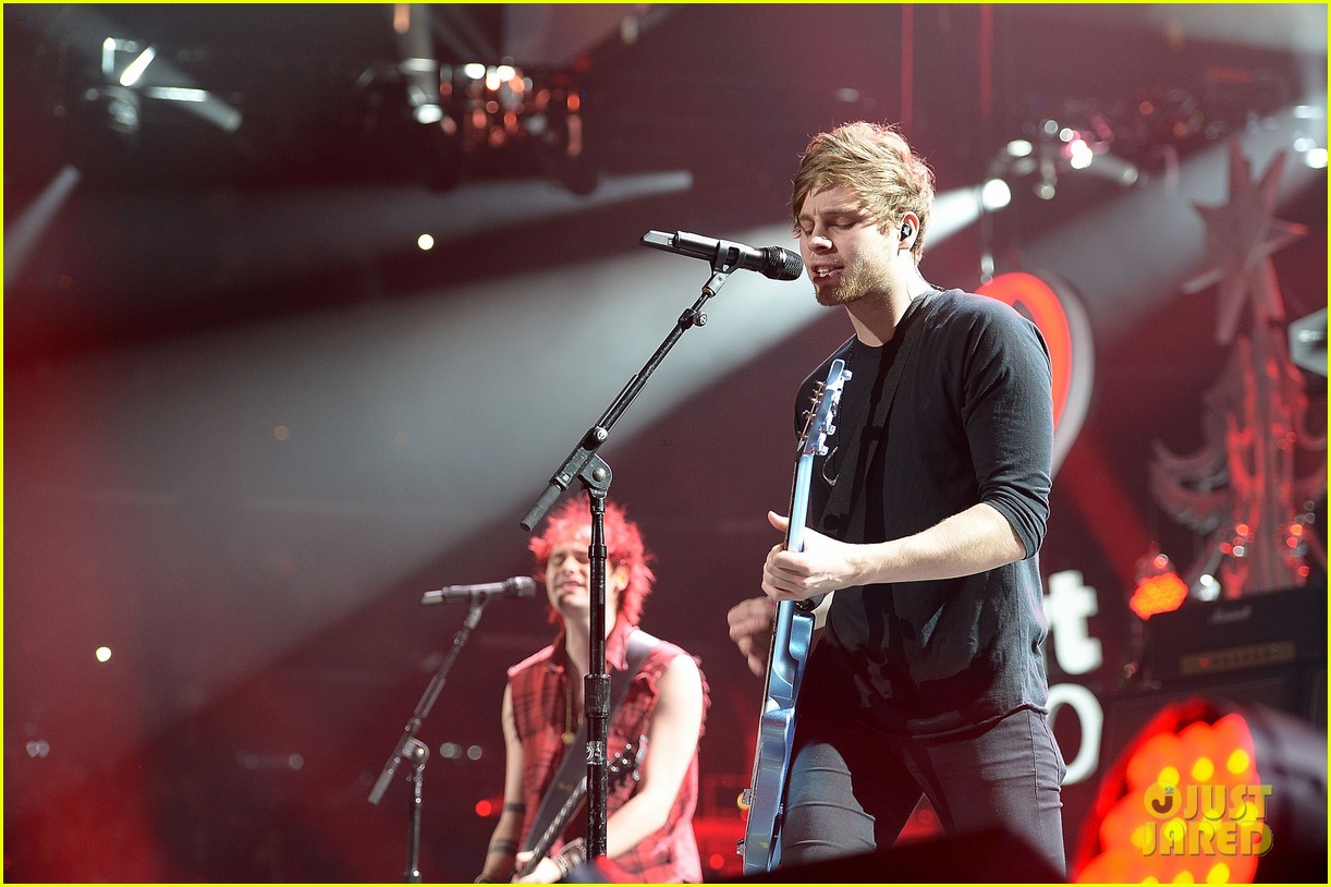 Demi Lovato Shows Off Her Confidence at Y100's Jingle Ball in Miami