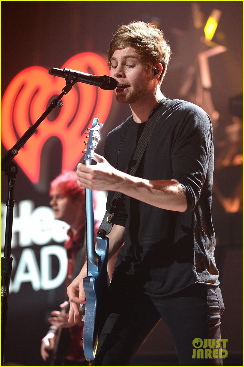 Demi Lovato Shows Off Her Confidence at Y100's Jingle Ball in Miami