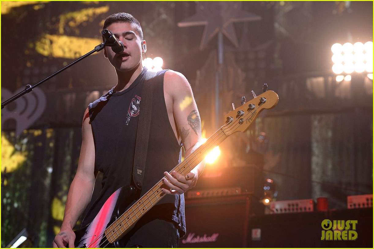 Demi Lovato Shows Off Her Confidence at Y100's Jingle Ball in Miami