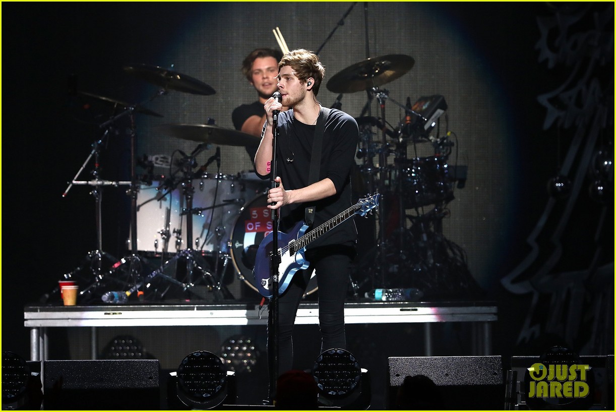 Demi Lovato Shows Off Her Confidence at Y100's Jingle Ball in Miami