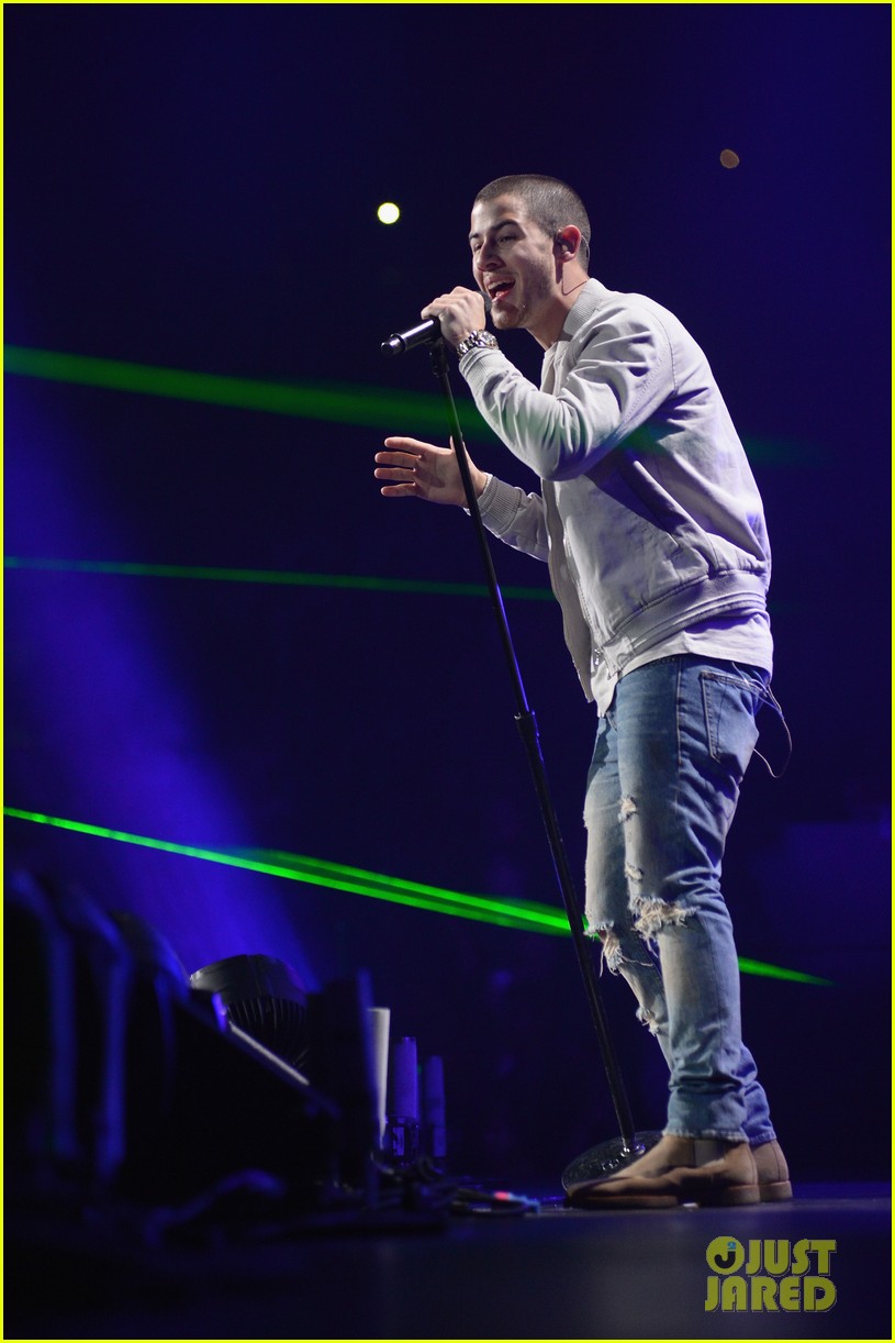 Nick Jonas & Joe Jonas Perform Together At Tampa's Jingle Ball 2015