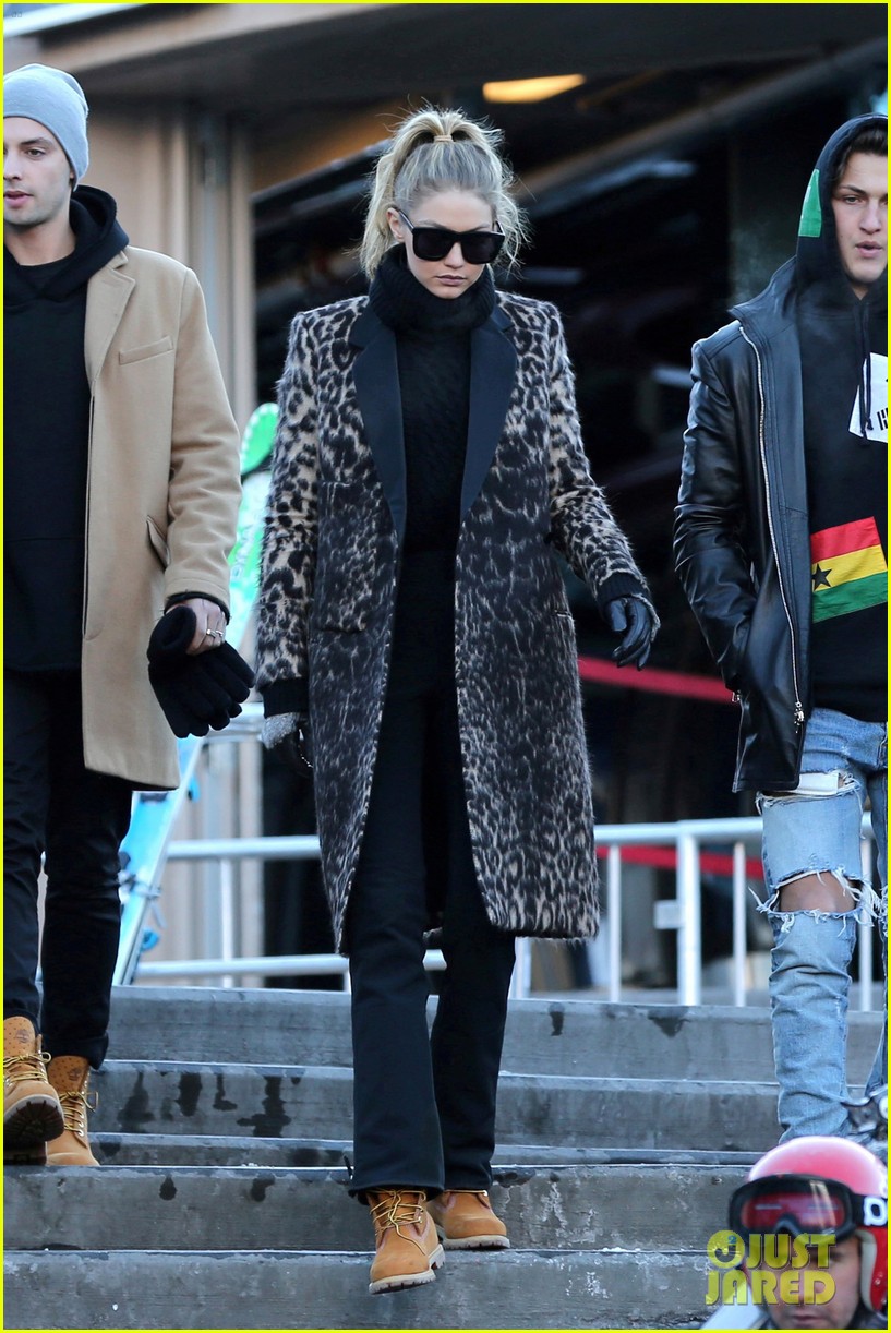Full Sized Photo of gigi hadid throwback aspen photo 25 | Gigi Hadid