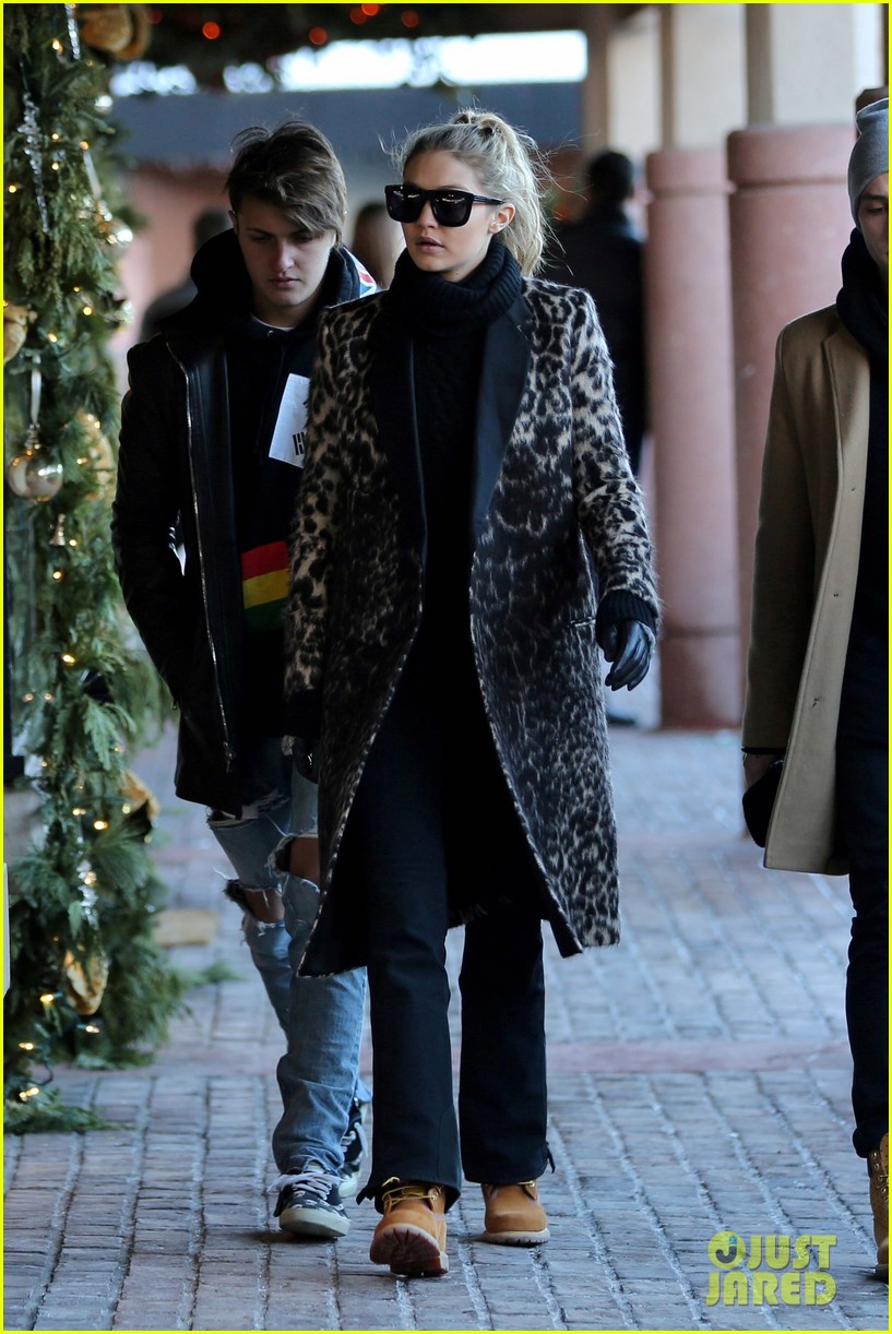 Full Sized Photo of gigi hadid throwback aspen photo 39 | Gigi Hadid