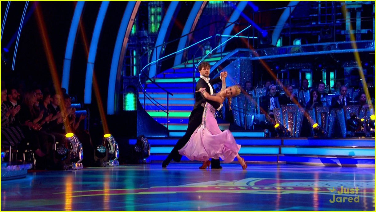 Watch Jay McGuiness Find Out He Won 'Strictly Come Dancing' 2015 (Video ...