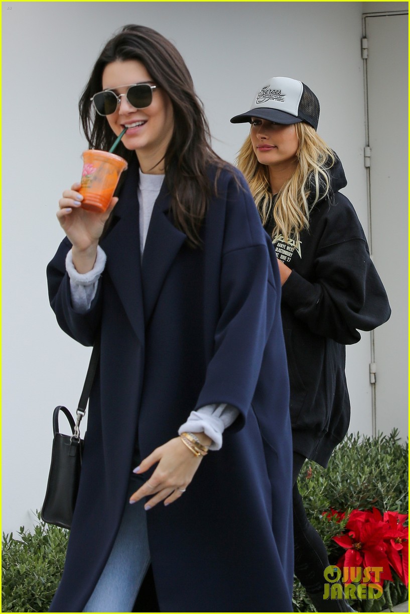 Full Sized Photo of kendall jenner hailey baldwin more shopping kylie ...