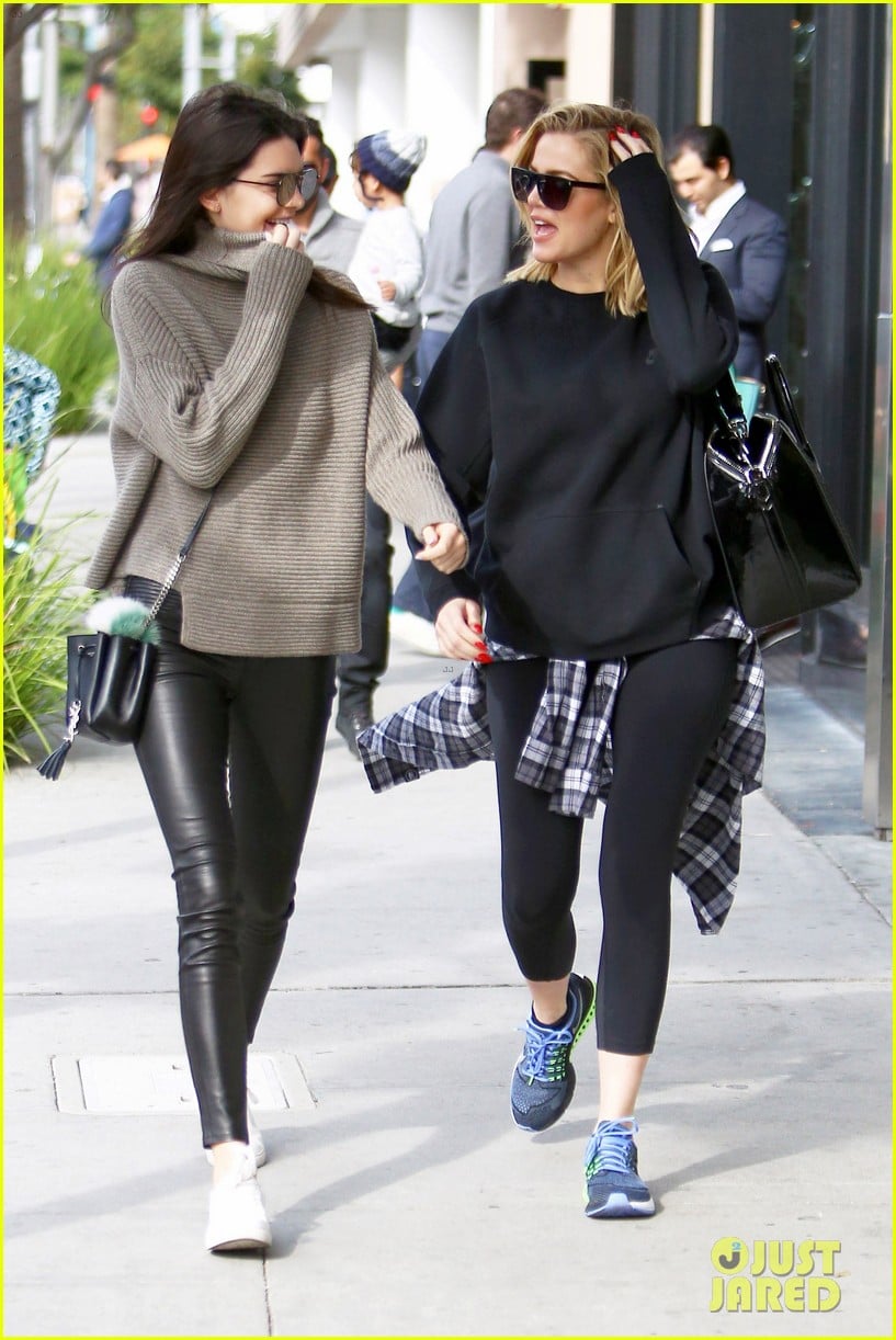 Full Sized Photo of khloe kardashian kendall jenner breakfast beverly