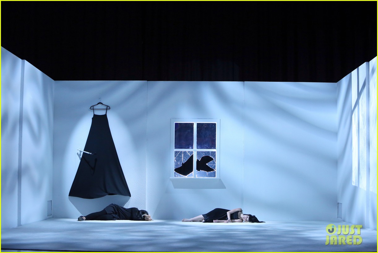 Full Sized Photo of maddie ziegler alive ellen show dancing 03 | Maddie