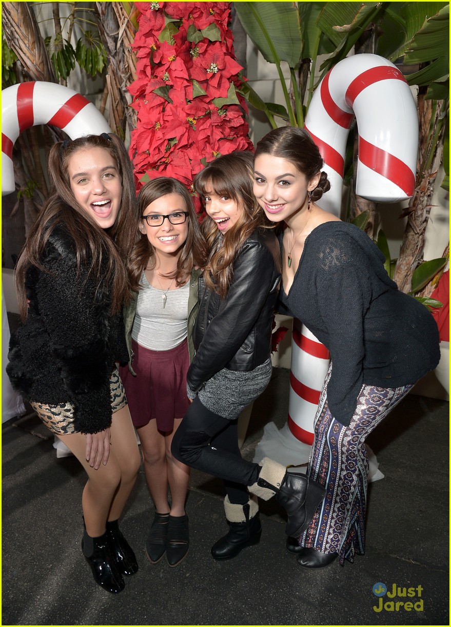 Kira Kosarin & Brec Bassinger Catch Screening Of Nickelodeon's 'Ho-Ho ...