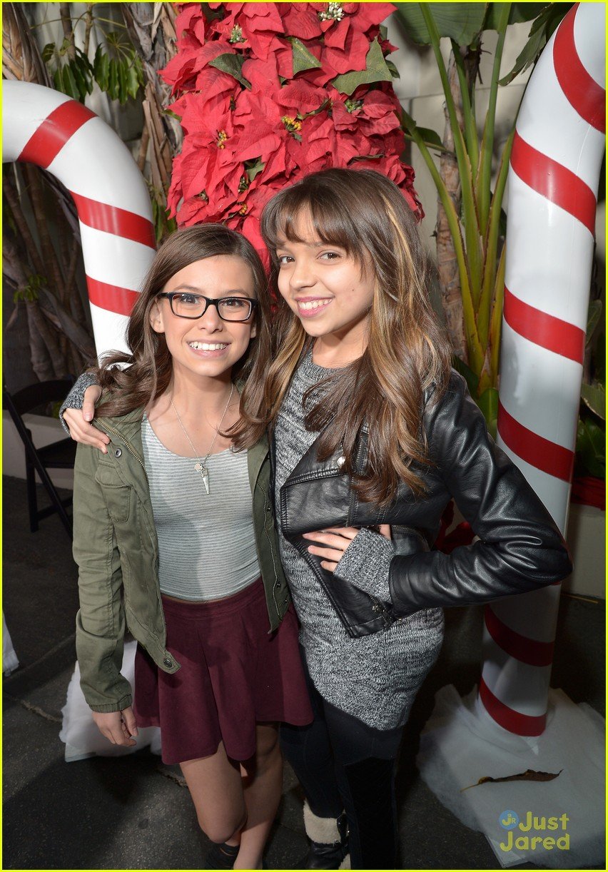 Kira Kosarin & Brec Bassinger Catch Screening Of Nickelodeon's 'Ho-Ho ...