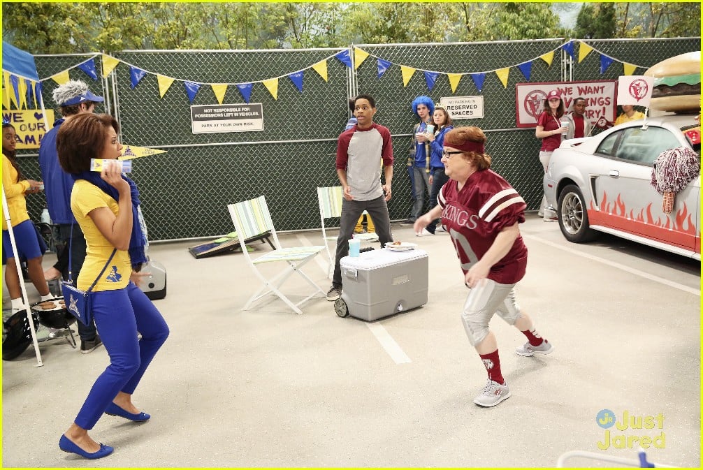 Full Sized Photo of lab rats tailgate challenge stills 09 Billy Unger Shows Off Team Spirit On