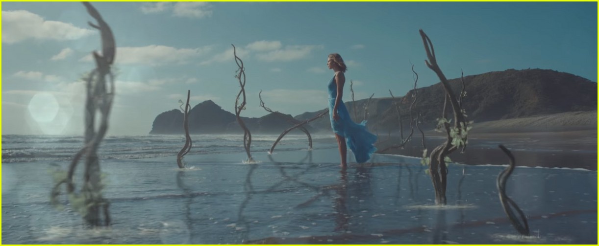 Full Sized Photo of taylor swift out of the woods music video stills 06