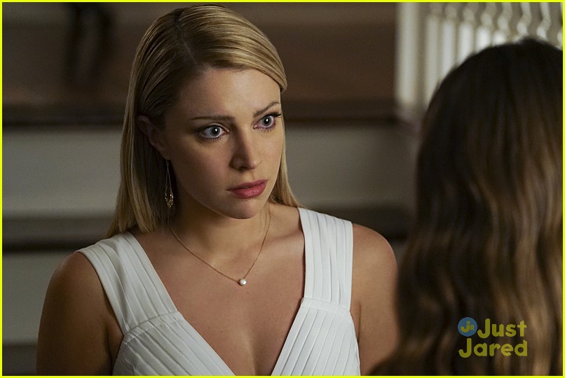 Full Sized Photo of vampire diaries hold me thrill me stills 04 Caroline Tells Stefan She