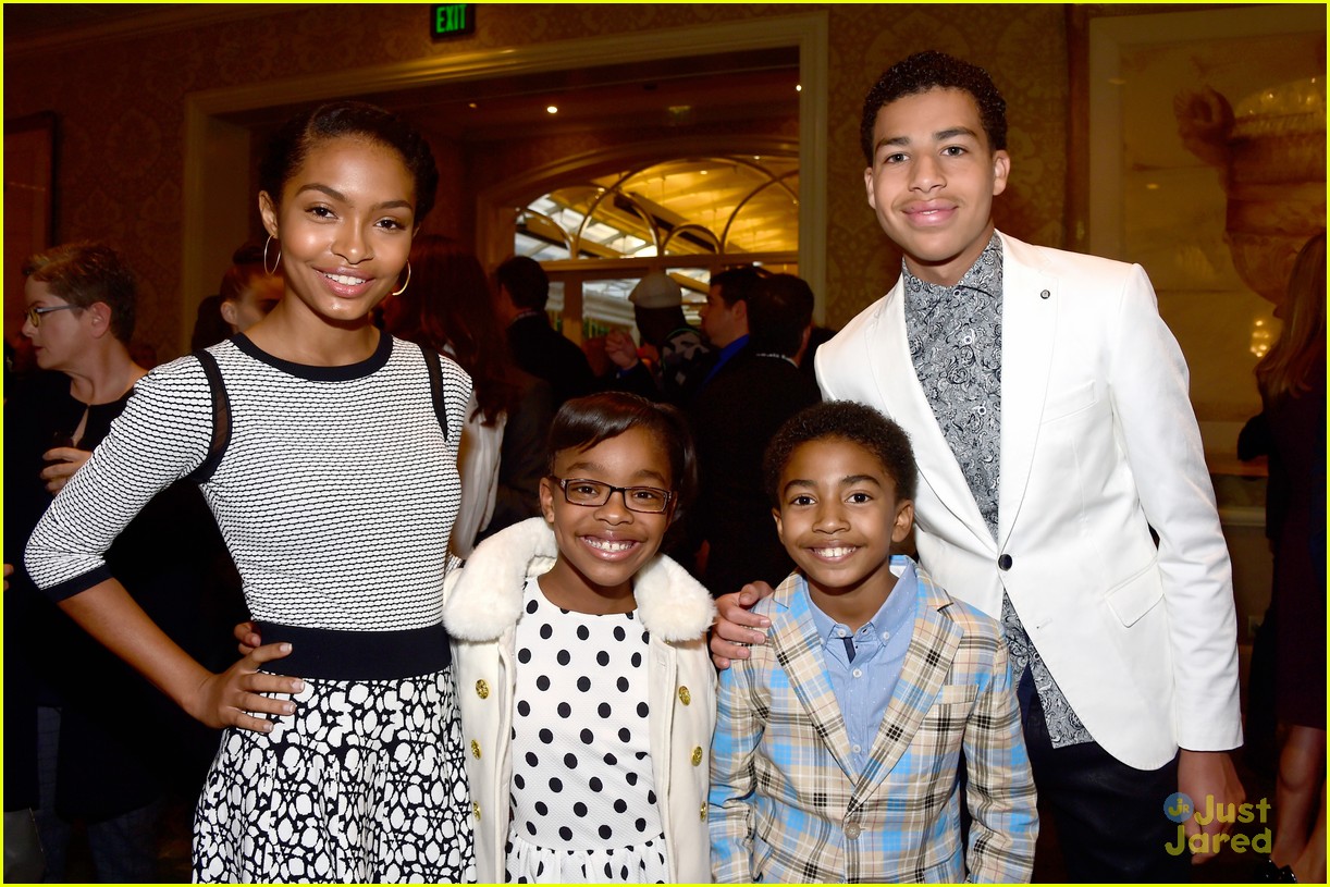full-sized-photo-of-blackish-cast-kiernan-shipka-jacob-tremblay-afi