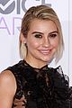 baby daddy fosters casts hit pcas 2016 carpet 10