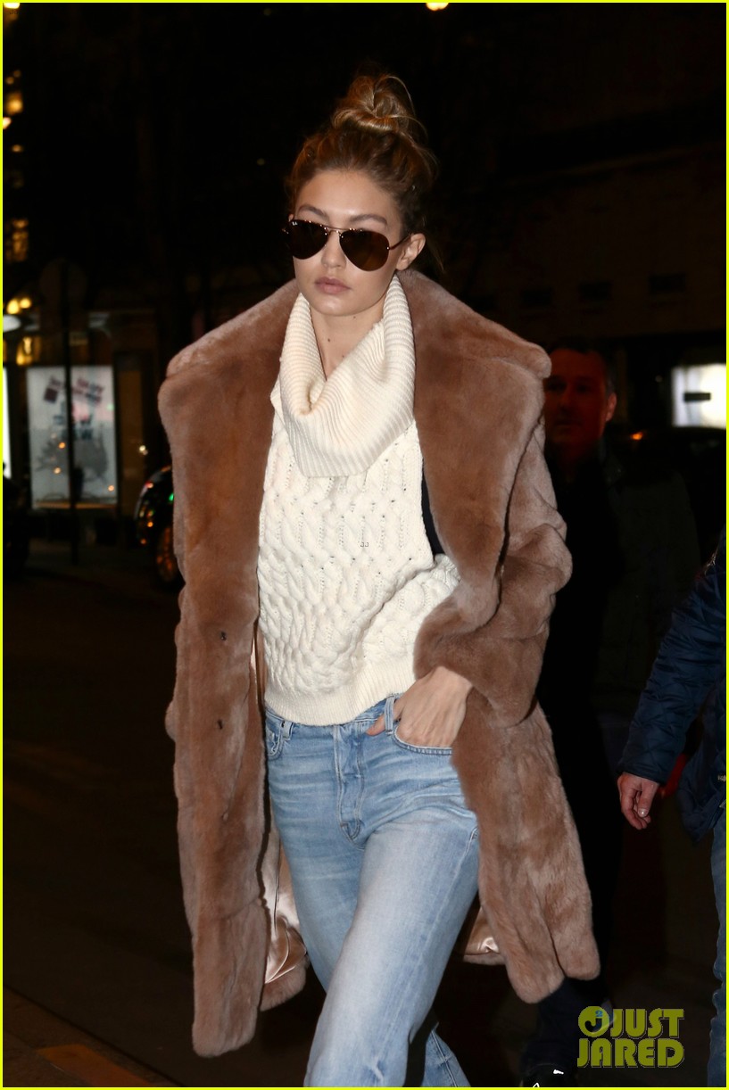 Gigi Hadid Goes Shopping in Paris With Sister Bella | Photo 918025