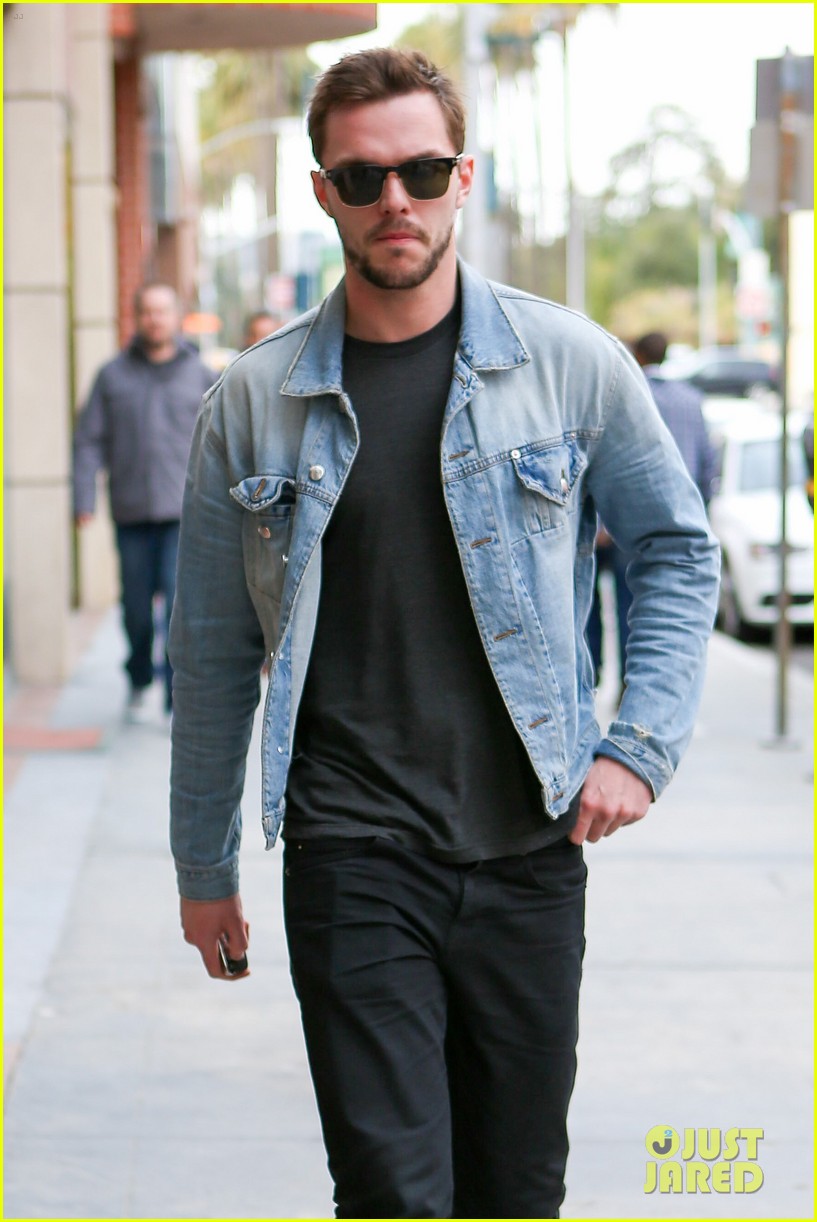 Nicholas Hoult Steps Out For Doctor's Appointment Before 'Mad Max ...