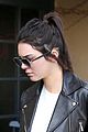 kendall jenner bares her abs after vacation with harry styles 06