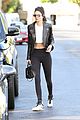 kendall jenner bares her abs after vacation with harry styles 13