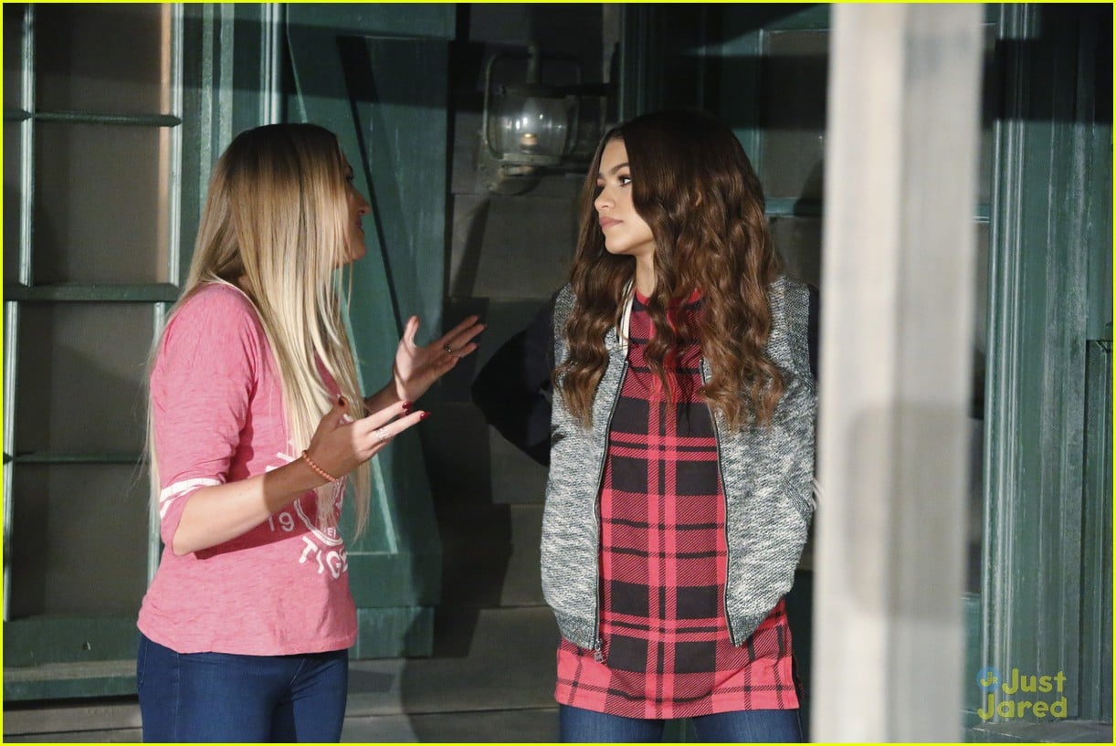 Is This The End For K.C. & Brett? Find Out On Tonight's 'K.C