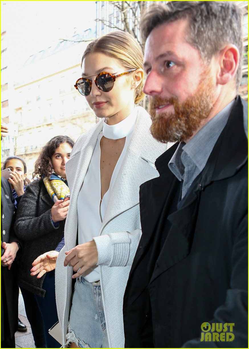 Kendall Jenner & Gigi Hadid Stut Their Stuff in Karl Lagerfeld's