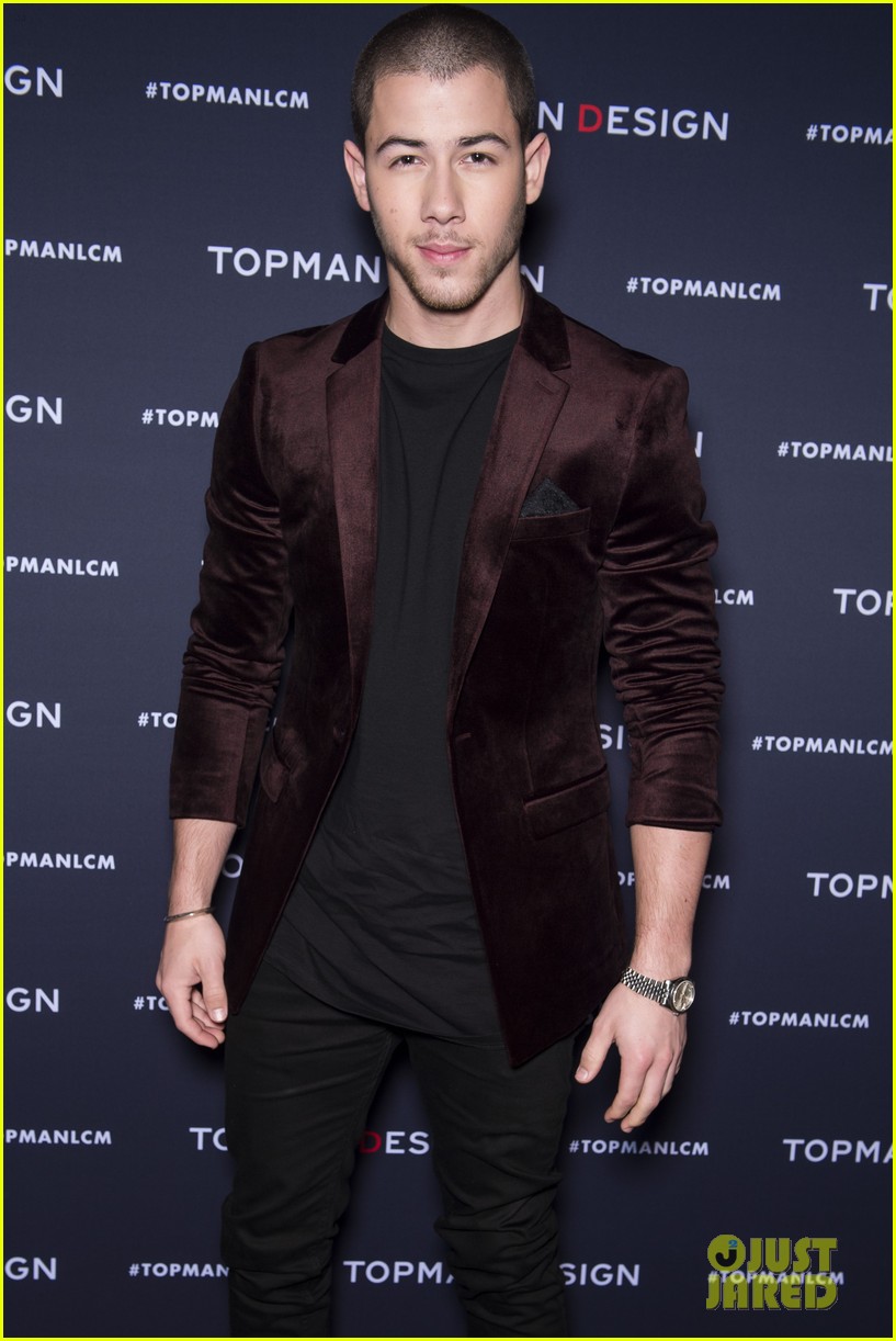 Full Sized Photo Of Nick Jonas Topman Show London Instagram Fan 05