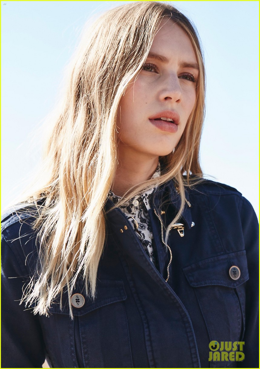 Dylan Penn Stars in 'Fay' Campaign with Brother Hopper! Photo 921698
