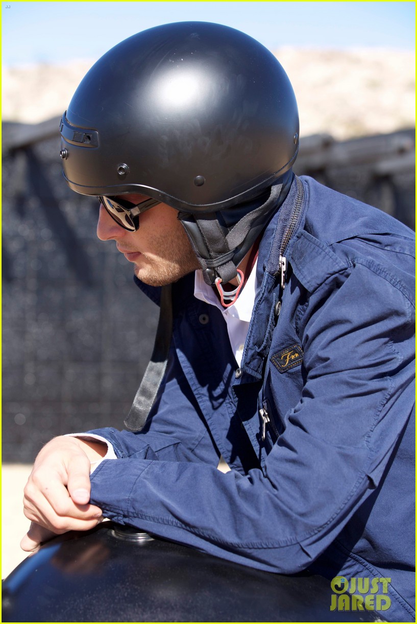 Dylan Penn Stars in 'Fay' Campaign with Brother Hopper! Photo 921706