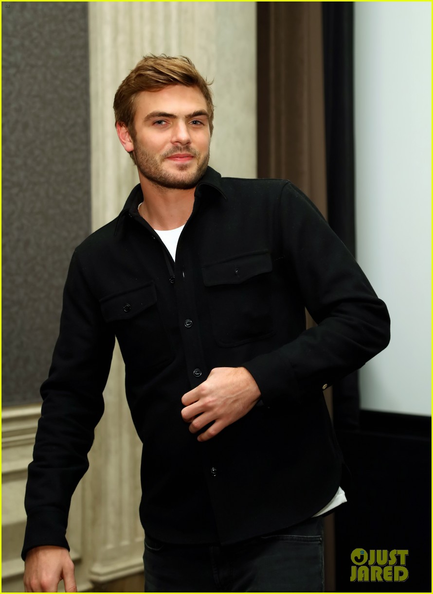 alex roe the 5th wave