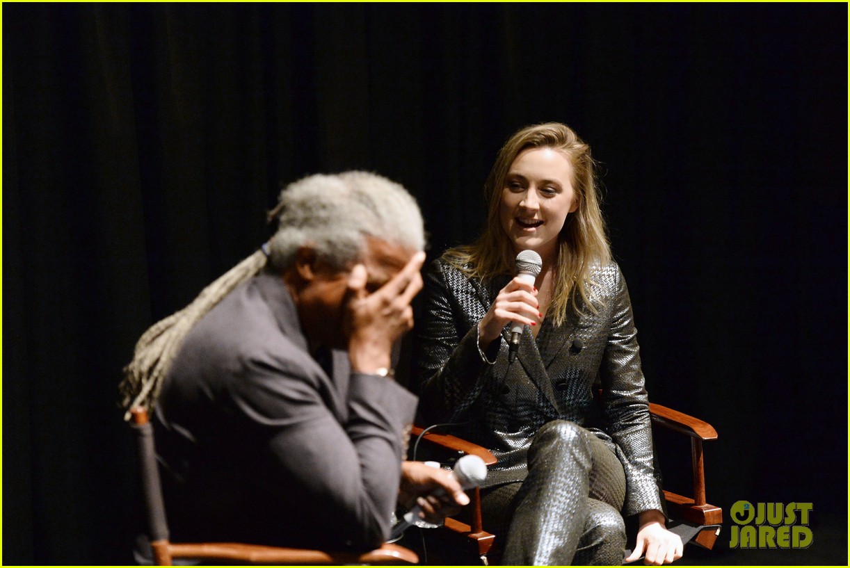 Saoirse Ronan Is Pretty in Pink at SAG Awards 2016 Photo 922083