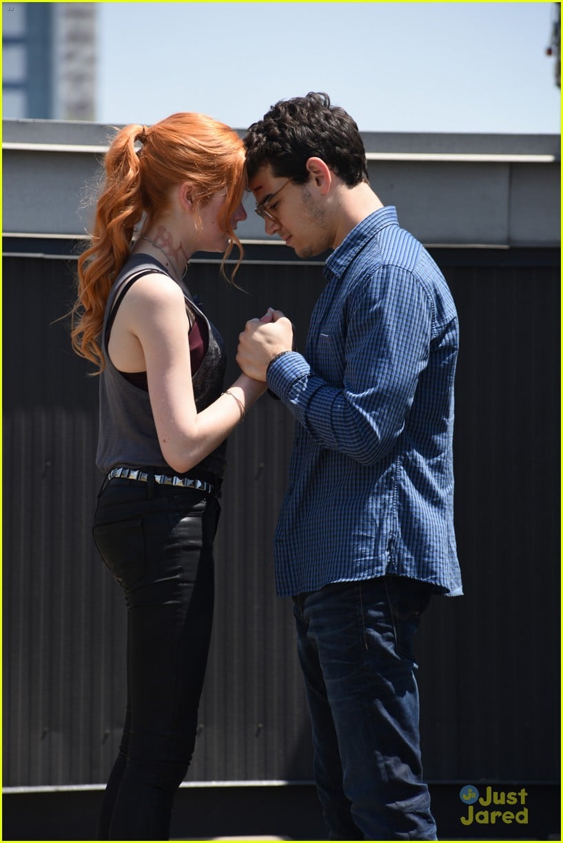 Simon & Camille Kiss  Shadowhunters 