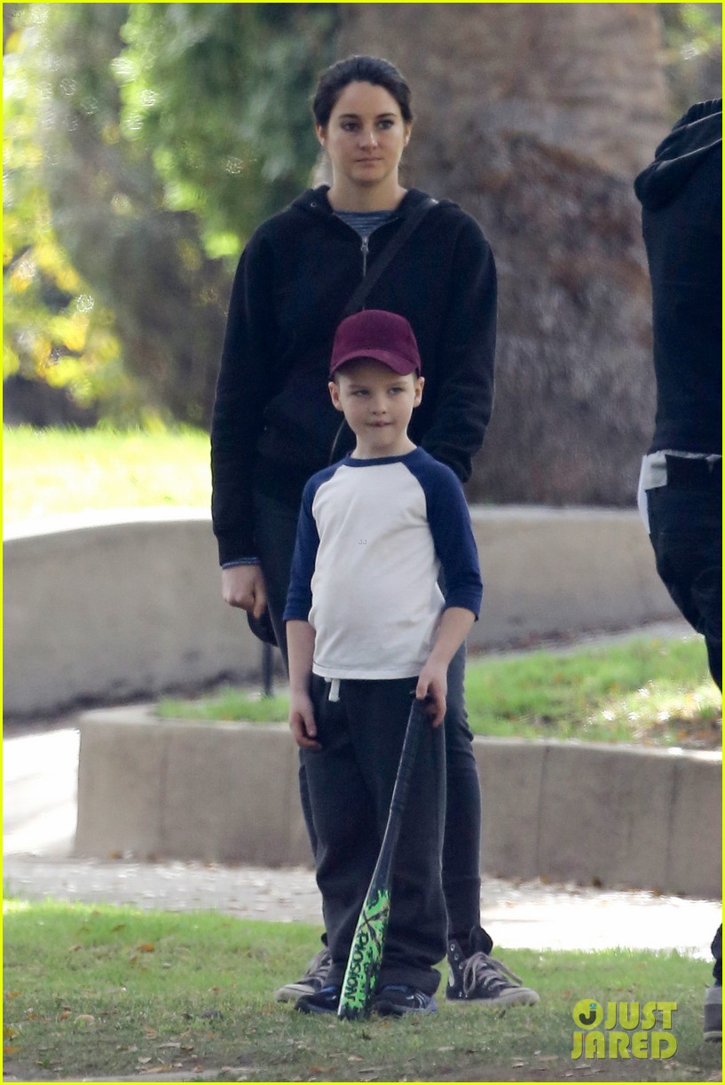Shailene Woodley Plays Catch With OnScreen Son for 'Big Little Lies