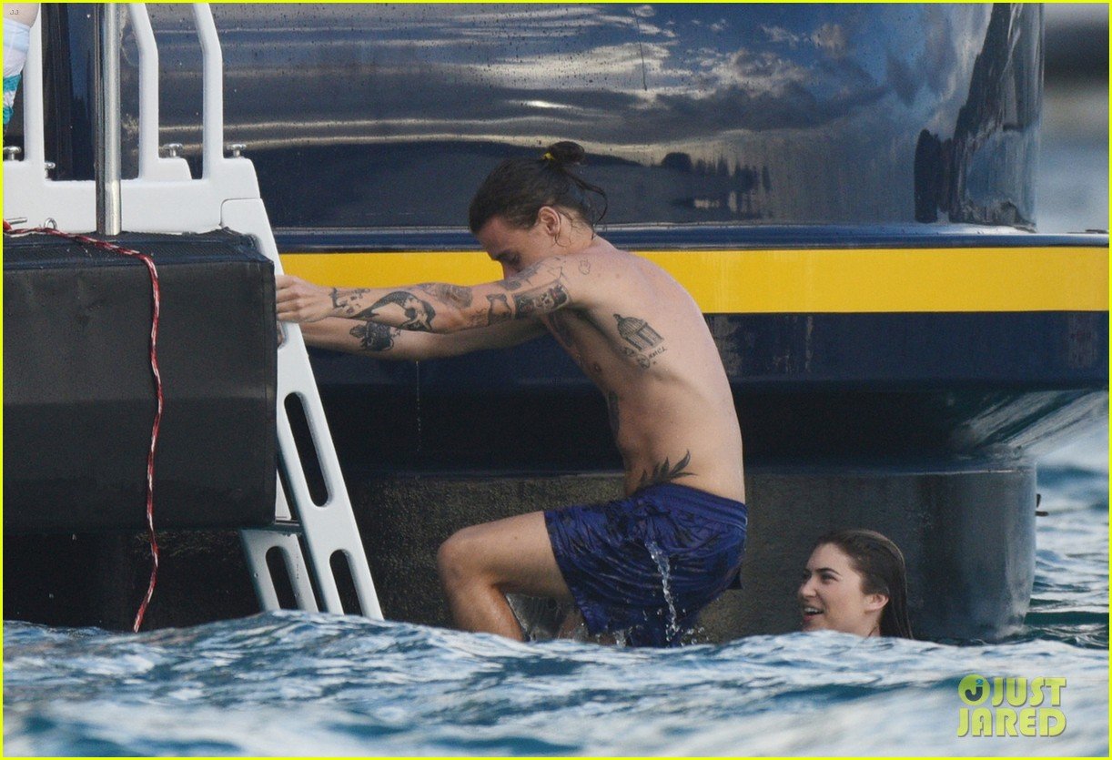 Harry Styles & Kendall Jenner Take a Dip Together in St. Barts | Photo