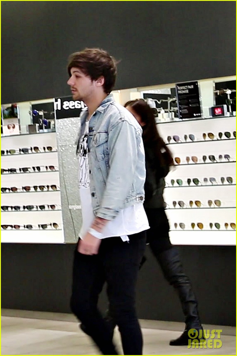 Louis Tomlinson Steps Out After Becoming a Dad!: Photo 918793, Harry  Styles, Louis Tomlinson, One Direction Pictures