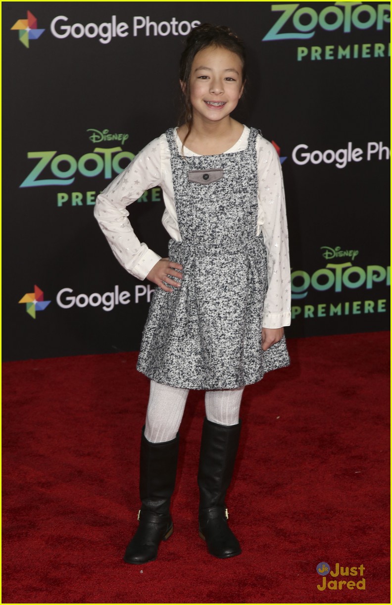 Hayden Byerly Brings Girlfriend Alyssa Jirrels To 'Zootopia' Premiere ...