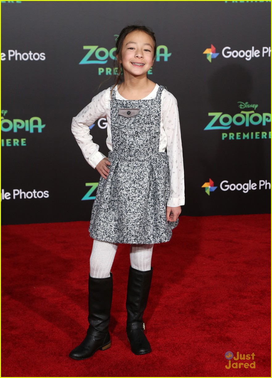 Hayden Byerly Brings Girlfriend Alyssa Jirrels To 'zootopia' Premiere 