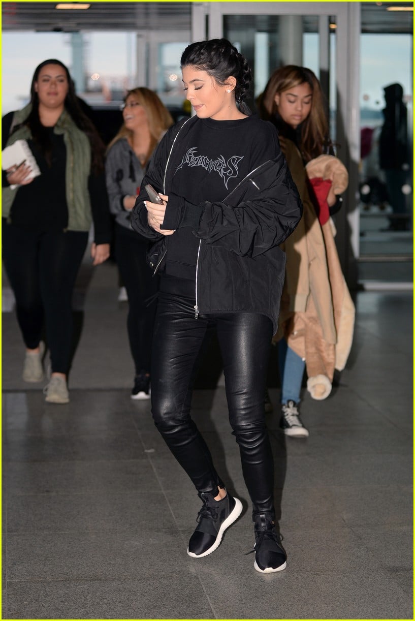 Full Sized Photo of kylie jenner in adidas after puma deal 27 | Kylie ...