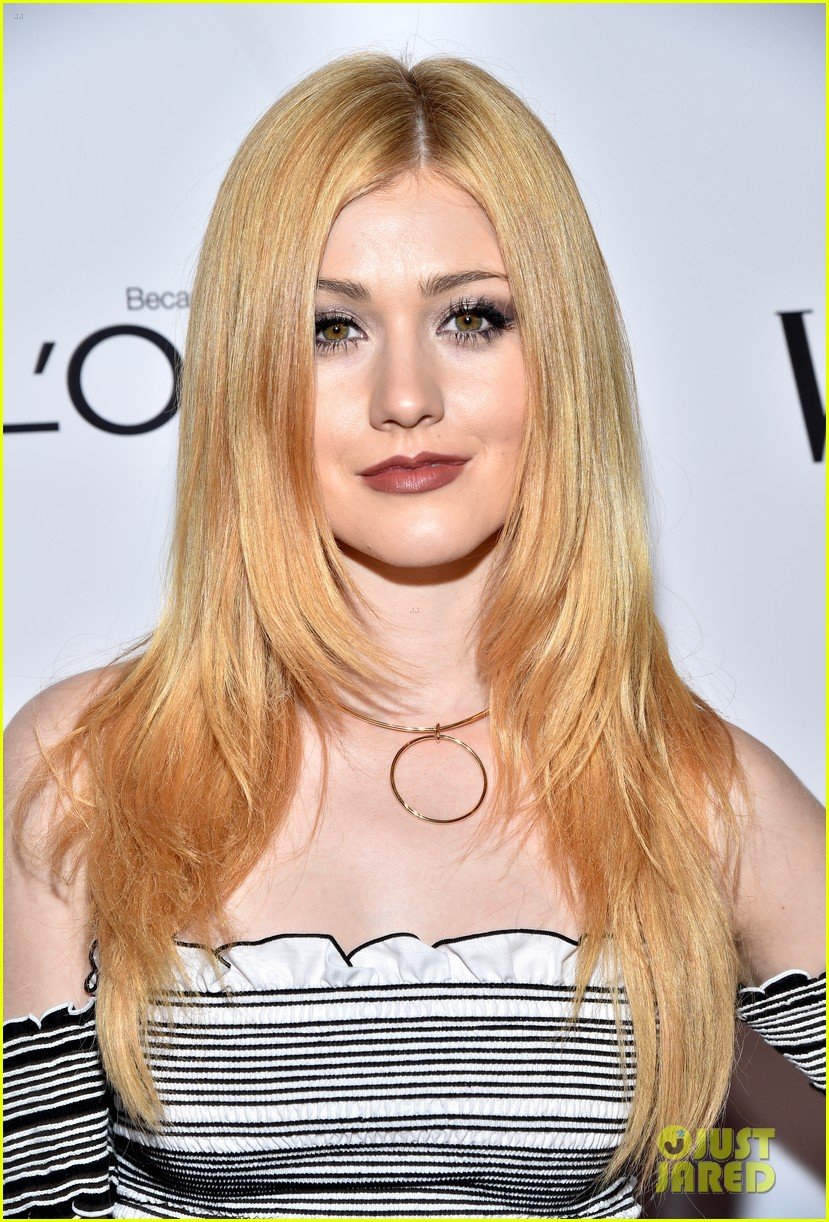 Laura Marano & Sabrina Carpenter Hit Up DJ Night With Vanity Fair & L