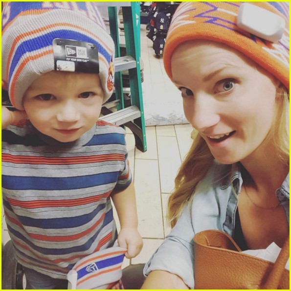 'Glee' Star Heather Morris Her Second Baby! Photo 927574(00)