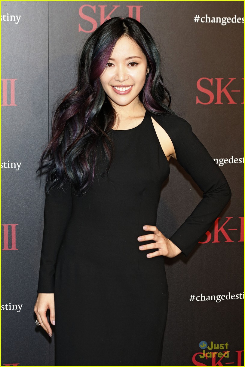 Michelle Phan Shows Off Dark Rainbow Hair at SK-II #ChangeDestiny Forum:  Photo 934983 | Michelle Phan, Social Stars Pictures | Just Jared Jr.