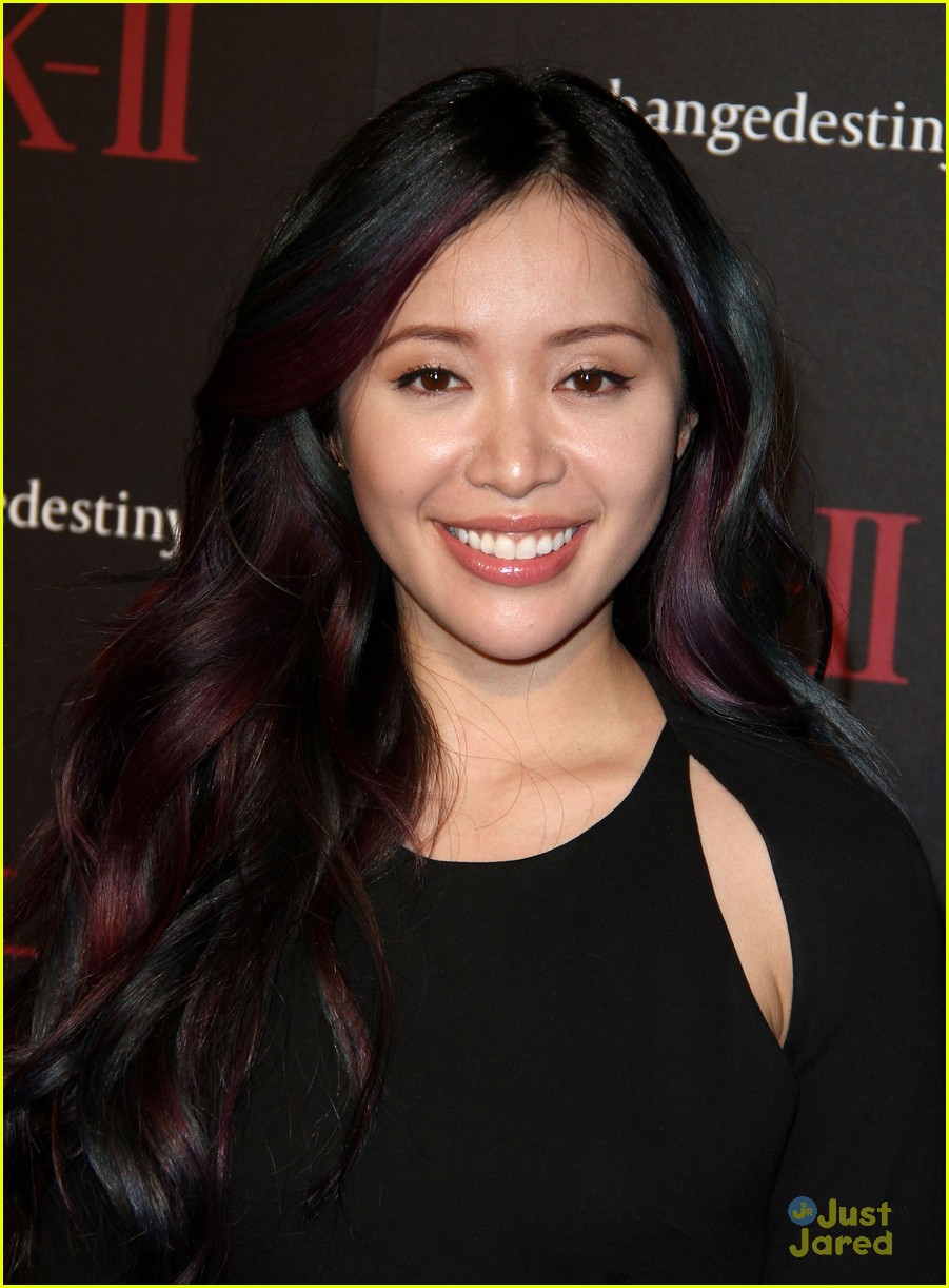 Michelle Phan Shows Off Dark Rainbow Hair at SK-II #ChangeDestiny Forum ...