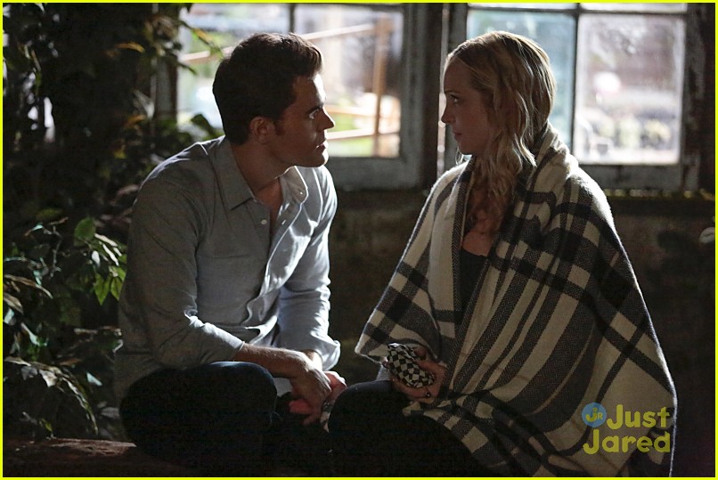 Full Sized Photo of vampire diaries this womans work stills 02 'The