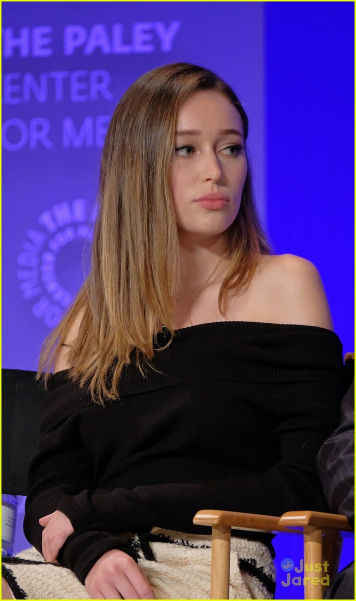 Alycia Debnam-Carey Reflects On Social Media Reaction Over 'The 100's