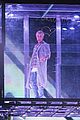 justin bieber debuts new song insecurities on tour 04