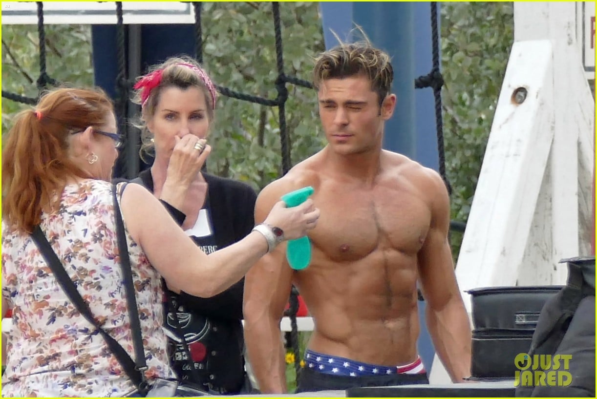 zac efron spray down baywatch set 06